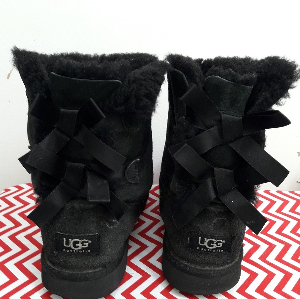 UGG AUSTRALIA Bailey Bow winter boots. Black  4